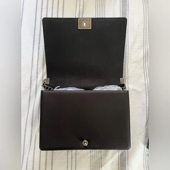 Authentic Large Paris-Dallas Chanel Whipstitch Boy Flap Bag - Picture 2 of 16